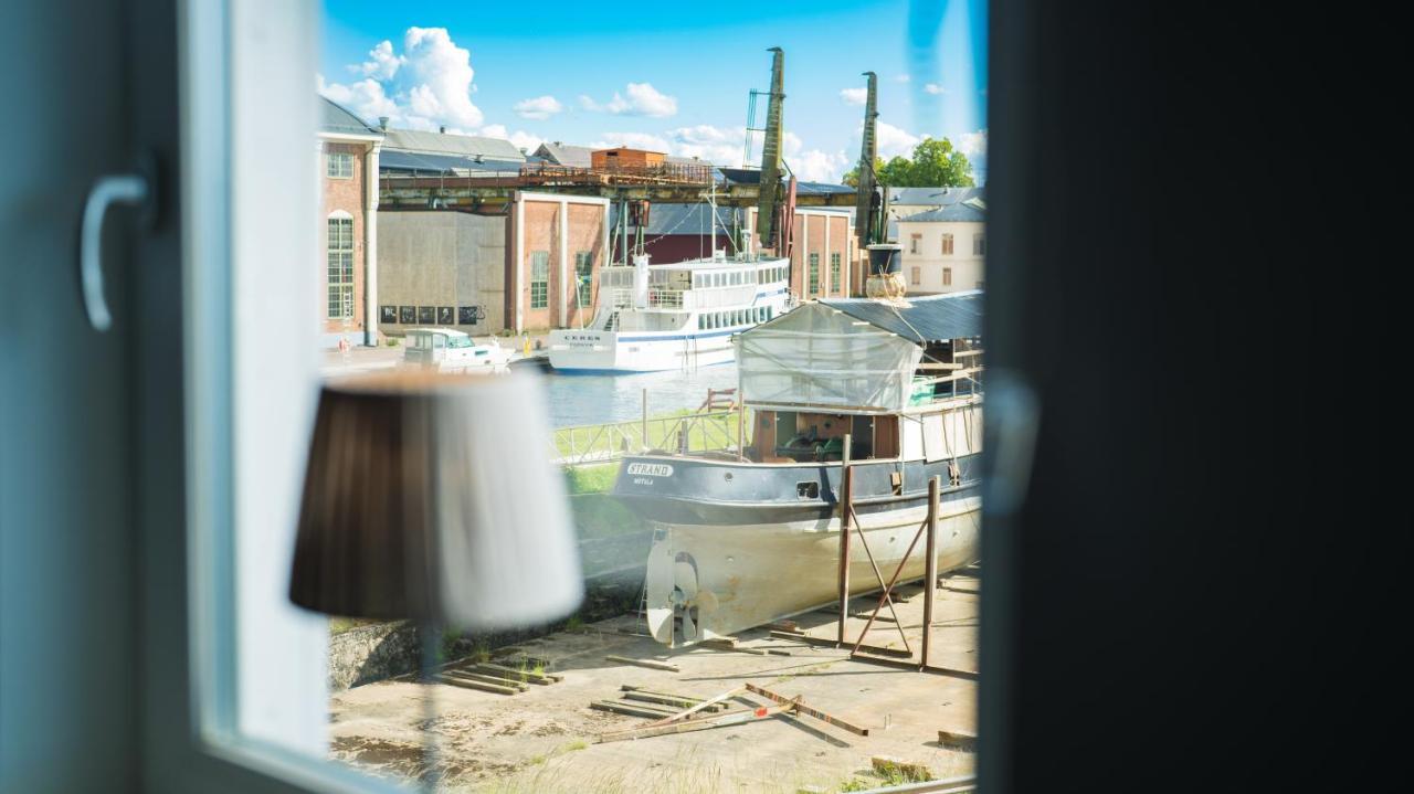 Byggmaestare Villan Motala Eksteriør billede